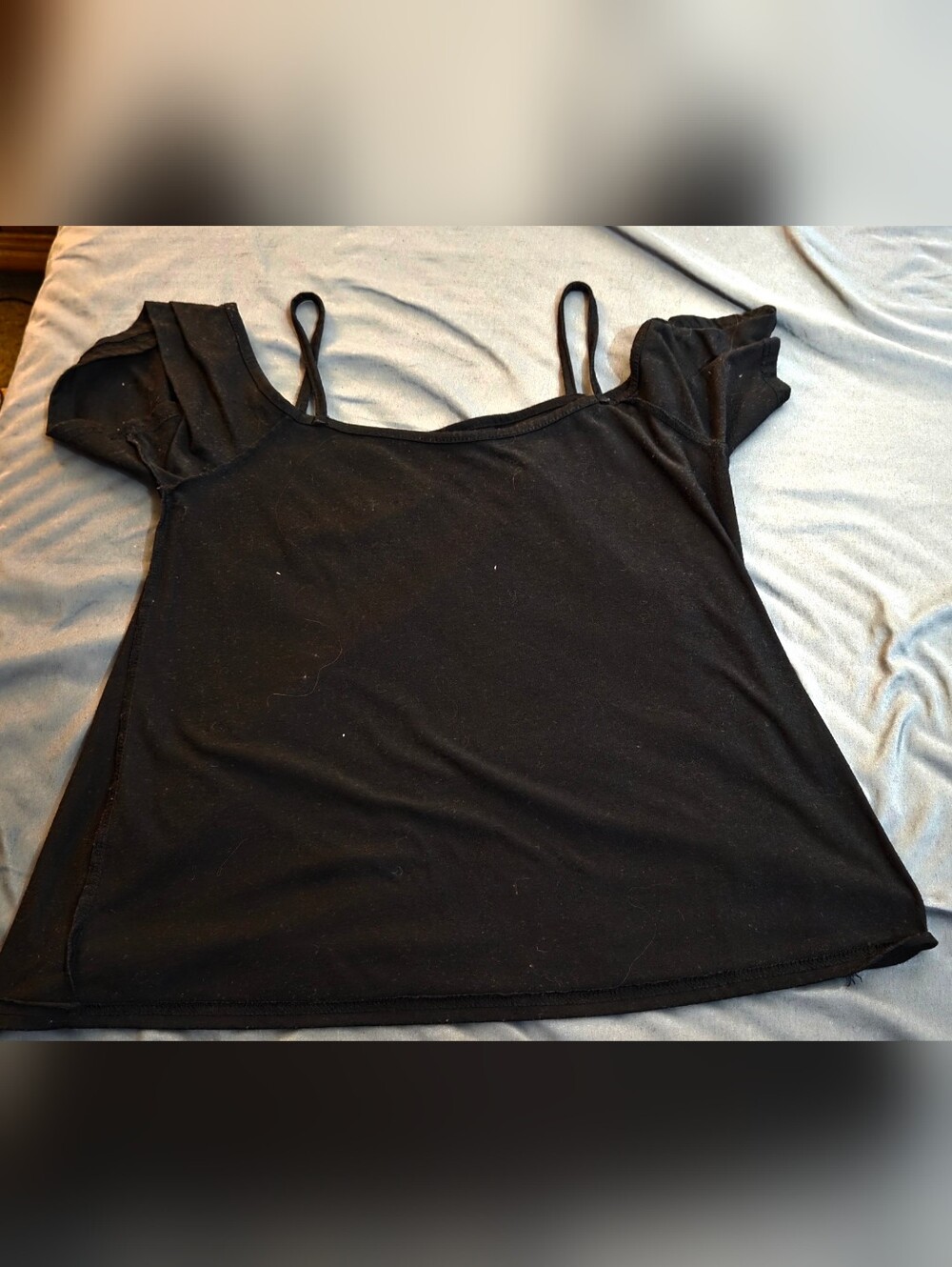 Women’s Black Cold-Shoulder Tank Top